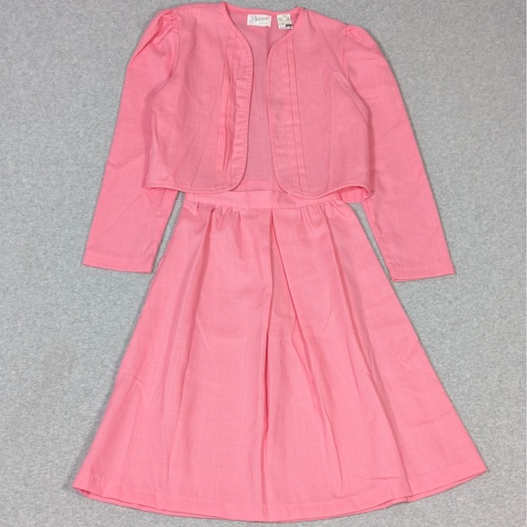 Paintset Other - Vintage Girls Pleated Skirt Cardigan Jacket Set Size 10 Bright Pink New